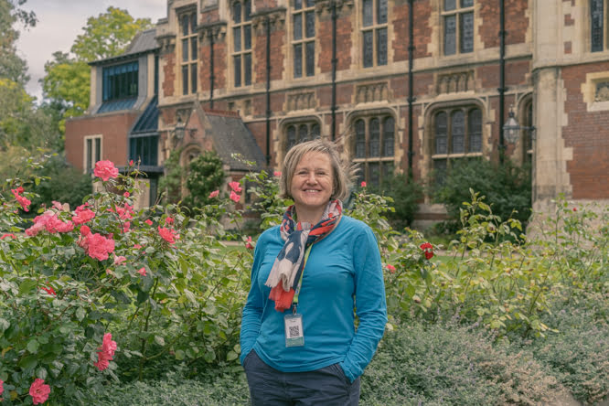 Fabienne guide française à Cambridge