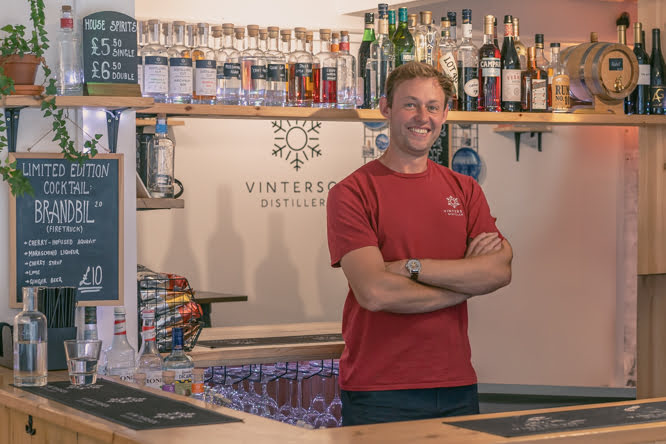 Jacques guide francophone et co-fondateur de Vintersol Distillery à Londres