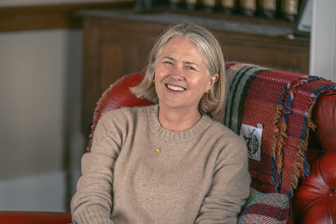 Louise guide francophone de Forest Distillery dans le Peak District